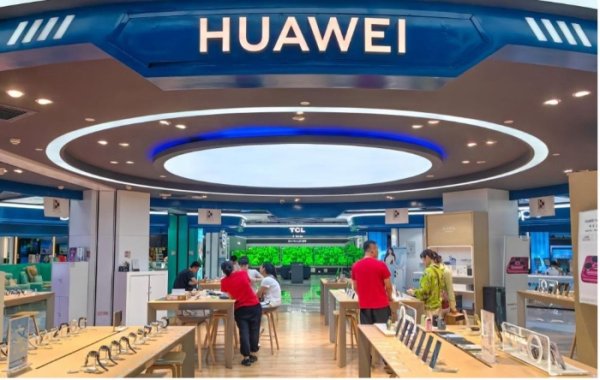 配资新闻网 暑期数码产品迎旺季，消费市场新意浓